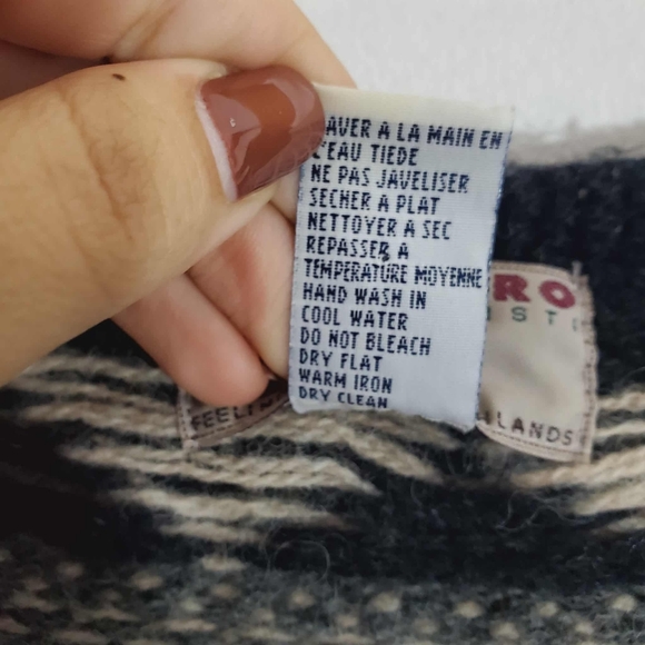 Point Zero Vintage 90s Hand Knit 100%Wool Sleeveles Cardigan Sweater Vest Womens - Picture 5 of 6